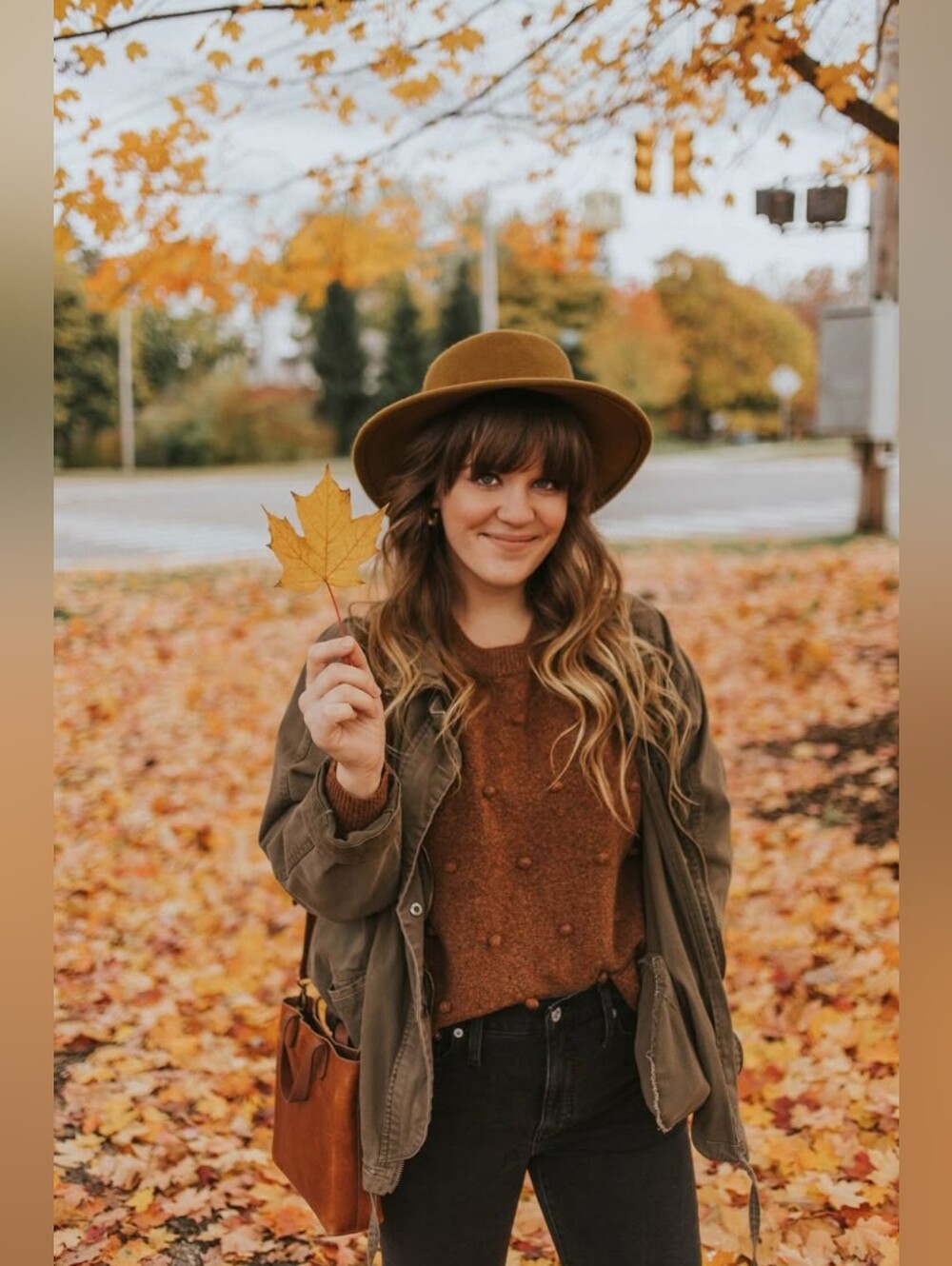 Madewell Small Brown Leather Crossbody Bag with Removable Adjustable Strap - Picture 2 of 10
